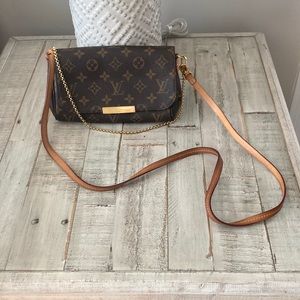 Authentic Louis Vuitton crossbody purse.